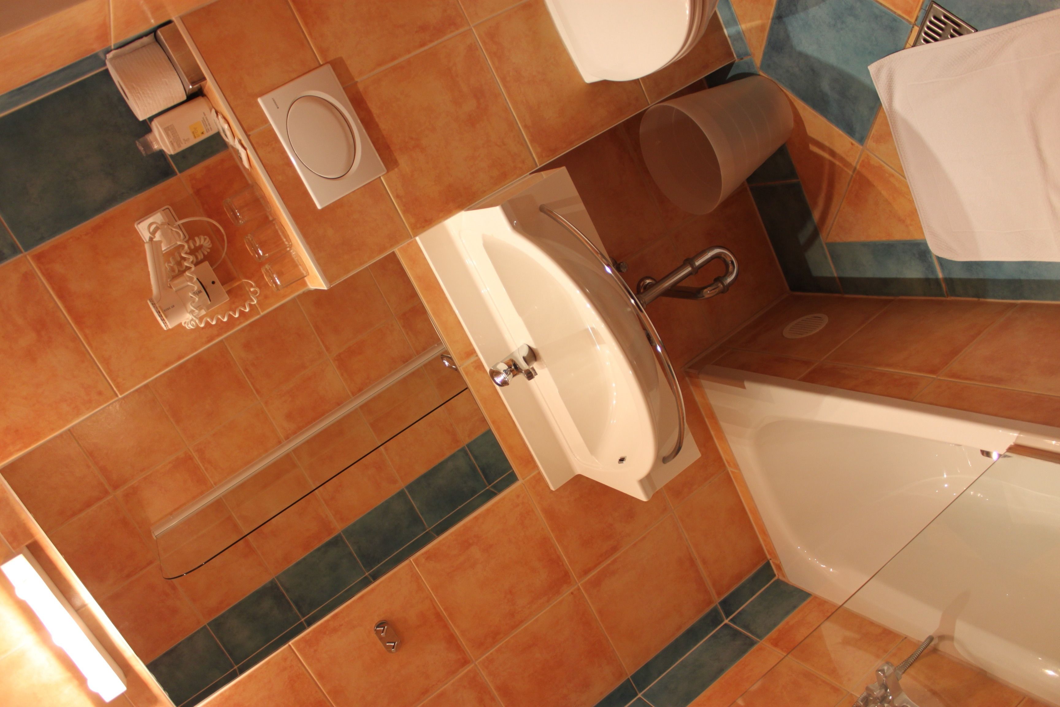 Triple Room | Bathroom | Hair dryer