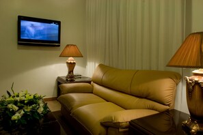 Appartement, 1 chambre | Salle de séjour