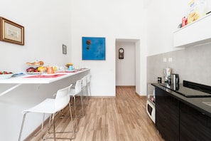 Daily buffet breakfast for a fee - Rome Center Rooms (Rome)