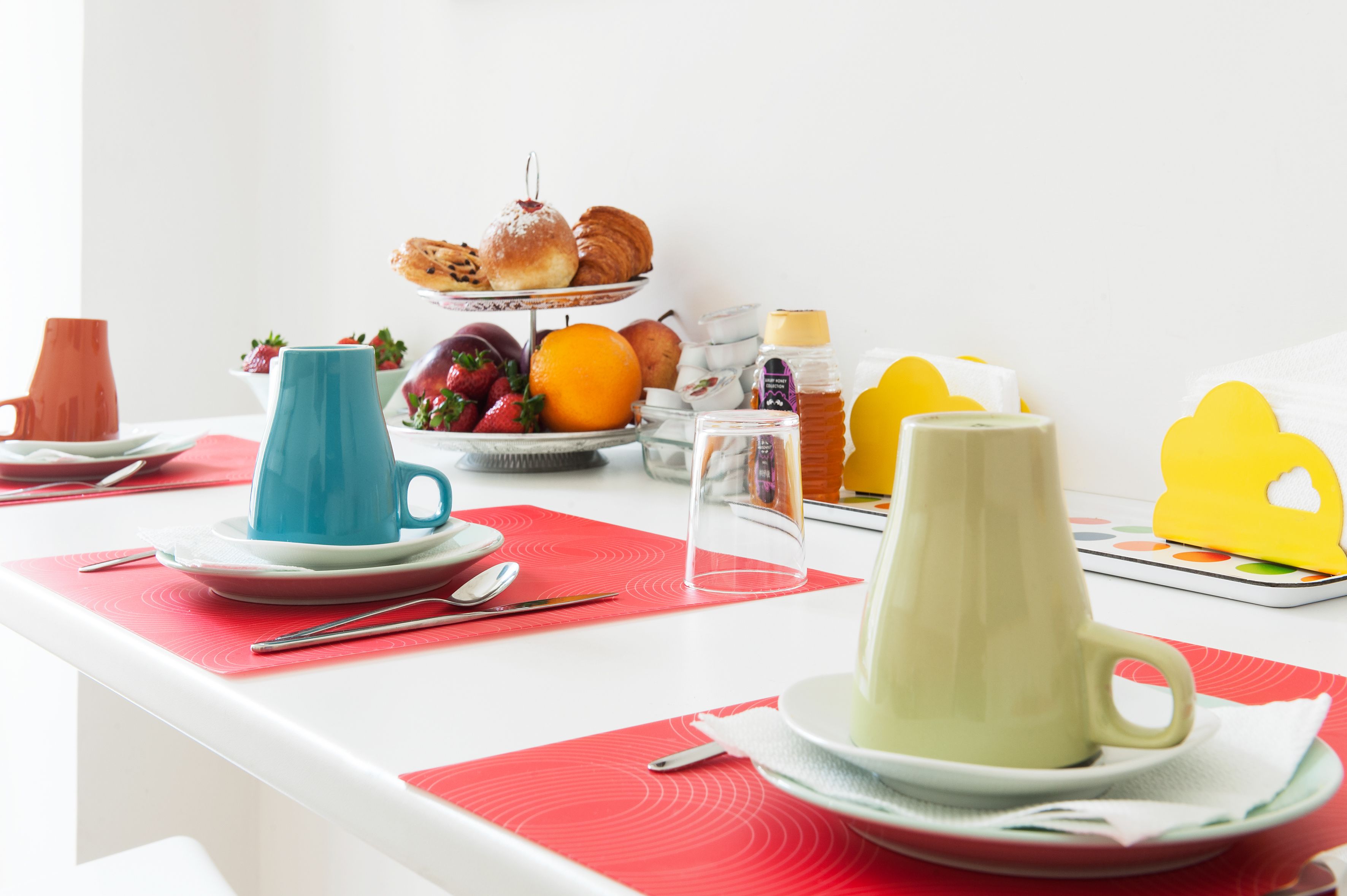 Colazione a buffet a pagamento, servita tutte le mattine 