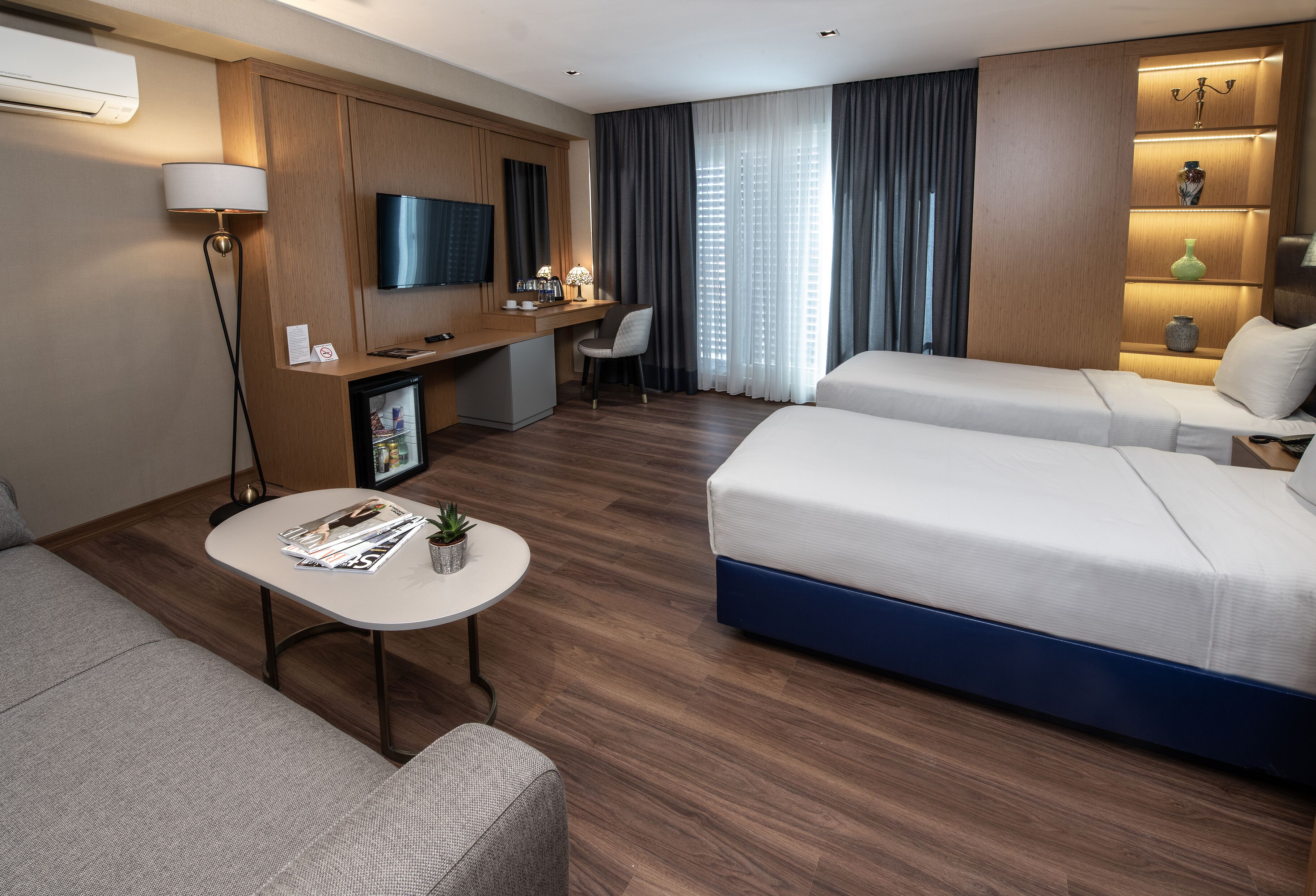 premium bedding, minibar, in-room safe, desk