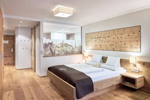 In-room safe, desk, free WiFi, bed sheets - Kinderhotel Buchau (Eben am Achensee)