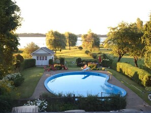 Outdoor pool - Gîte Saint-Laurent (Trois-Rivieres)