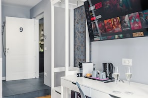 Chambre Double Supérieure | Décoration personnalisée, ameublement personnalisé, bureau