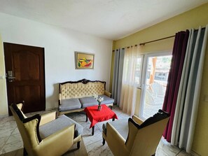 Rom – superior, 1 soverom | 1 soverom, safe på rommet, wi-fi (inkludert) og sengetøy