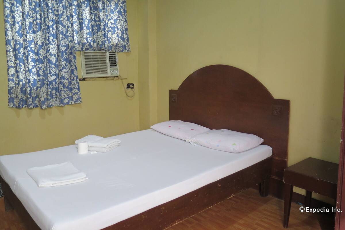 Single Room | Rollaway beds (surcharge)