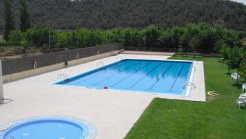 Seasonal outdoor pool