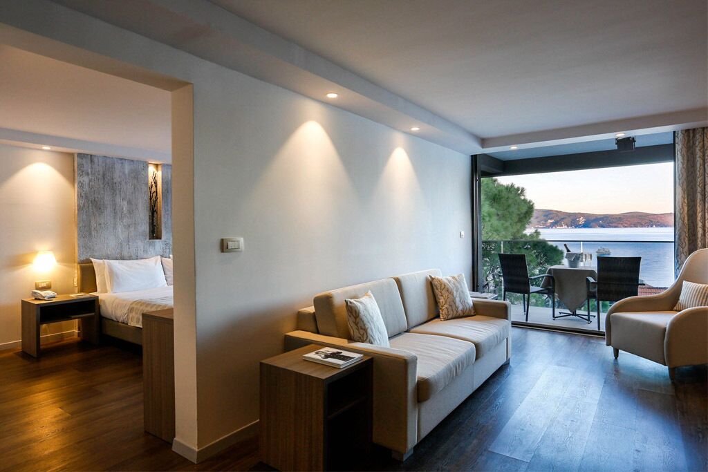 minibar, in-room safe, desk, alarm clocks