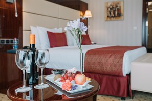 Suite, 1 King Bed | Minibar, in-room safe, desk, soundproofing - Golden Tulip Addis Ababa (Addis Ababa)