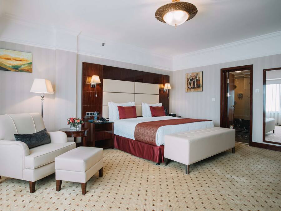 Minibar, in-room safe, desk, soundproofing