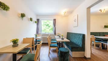 Daily buffet breakfast (EUR 14.80 per person)