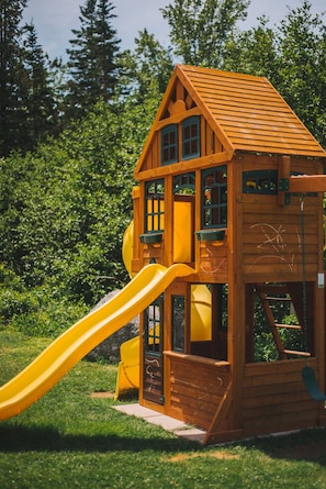 Aire de jeux - extérieure