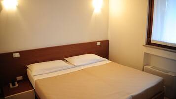 Suite Deluks, 1 Tempat Tidur King | 1 kamar tidur, seprai premium, meja kerja, dan kedap suara