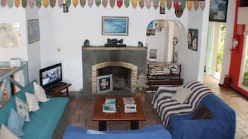 32-Zoll-LED-Fernseher mit Kabelempfang, Fernseher
