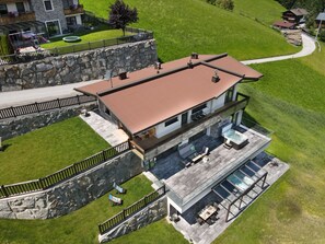 Bagian depan properti