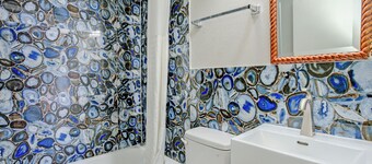 Hotel O Miami Inn & Suites Chicago Midway Airport