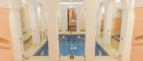 Piscina coberta i gandules