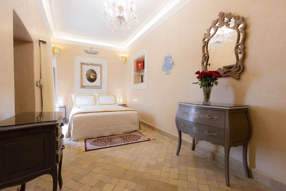 Standard Double Room | Minibar, in-room safe, soundproofing, free WiFi