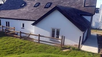 Ferienhaus, mit Bad (The Dairy - Y Llaethdy) | Außenbereich