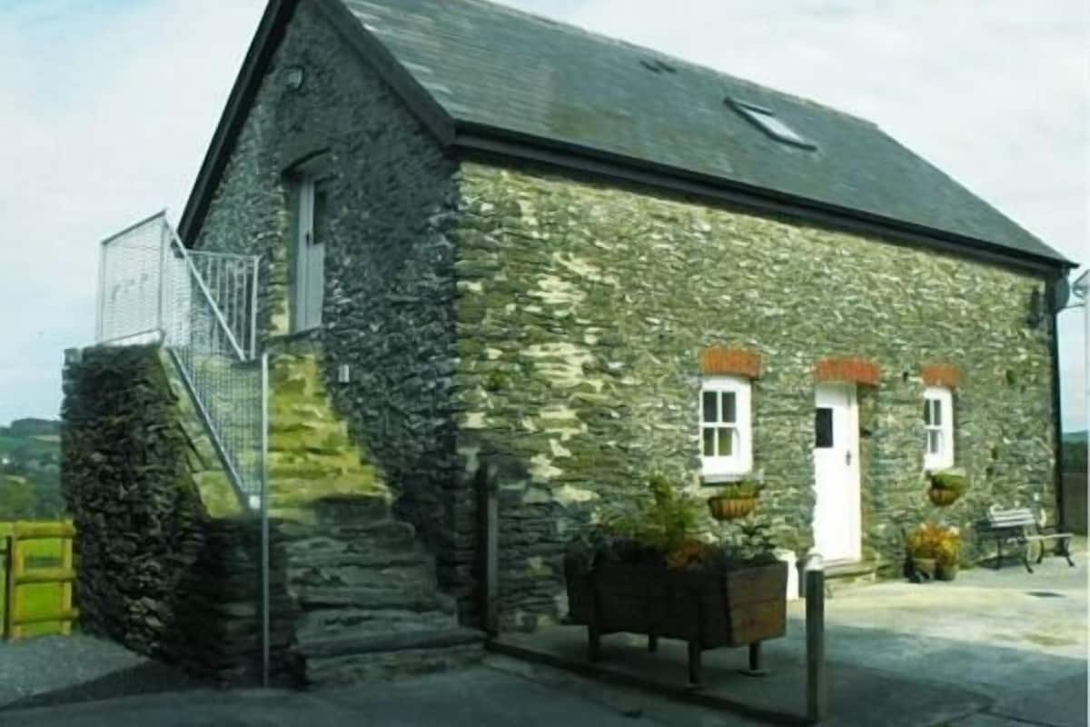 Cottage, Ensuite (The Stable - Y Stabl) | Exterior