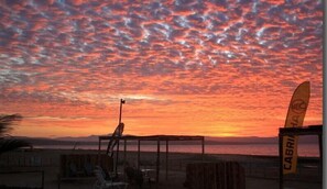 Na praia, Prática de surfe/bodyboard, passeios de caiaque