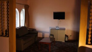 Unclassified image, 4 of 22, button - Presidential Inn & Suites (Lyons)