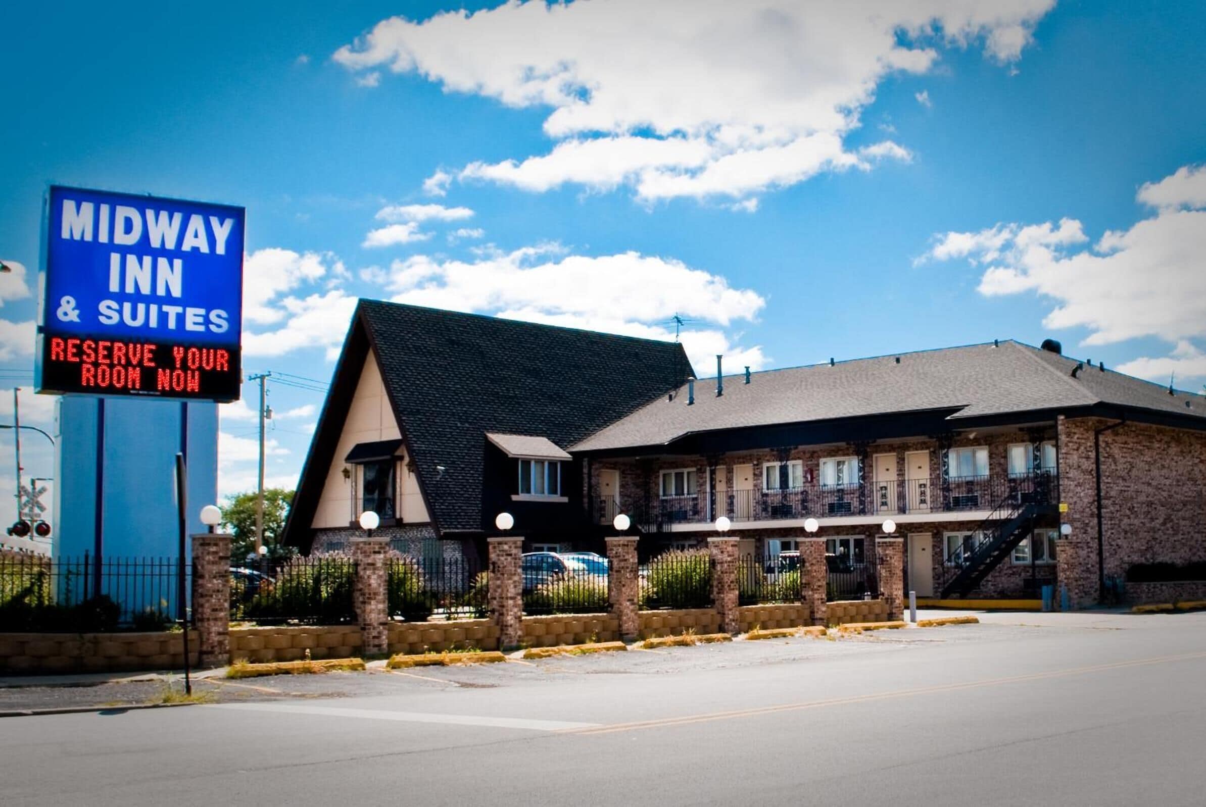Foto - Midway Inn & Suites