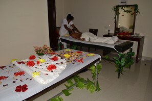 Deep-tissue massages, Swedish massages