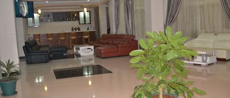 Sala de estar en el lobby