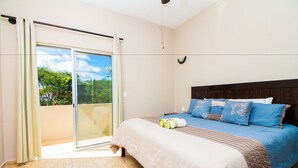 2 bedrooms, down comforters, in-room safe, blackout drapes - Condo Hotel El Vivero Tulum (Tulum)