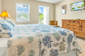 Individually decorated, free WiFi, bed sheets - Bonefish Bay Motel (Marathon)