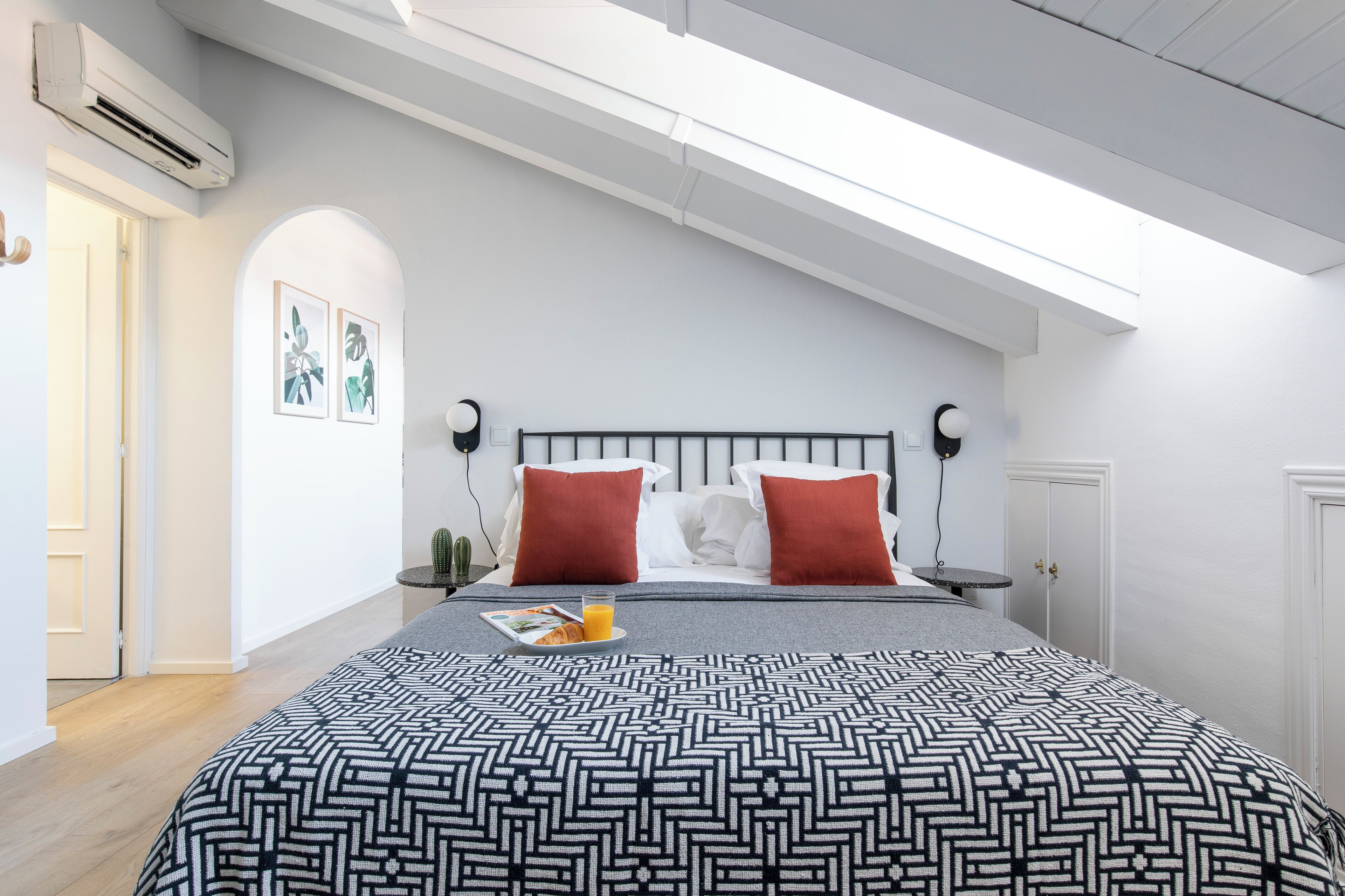 Studio | Down comforters, individually decorated, individually furnished