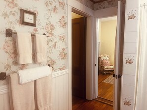 1 Standard Queen Bedroom, 1 Standard Double Bedroom, 1 Large Private Bathroom (Maritime/Acadia) | Bathroom | Combined shower/tub, free toiletries, hair dryer, towels - Evangeline's Tower Bed & Breakfast (Parrsboro)
