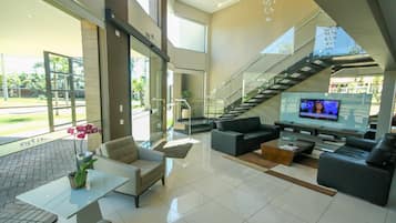 Sala de estar en el lobby
