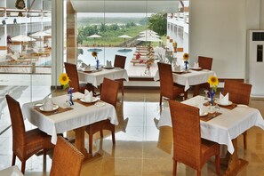 Restaurant - Ananta Inlay Resort (Nyaungshwe)