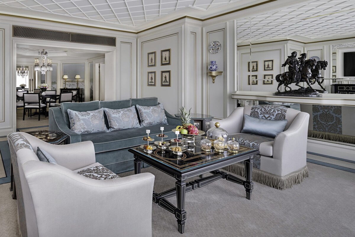 Presidential Suite | Egyptian cotton sheets, premium bedding, down comforters, minibar