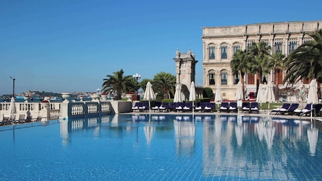 Piscina interna, piscina externa