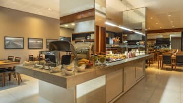 Petit déjeuner buffet compris tous les jours