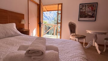 Habitación XL balcón | Individually furnished, bed sheets