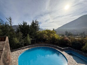 Individually furnished, bed sheets