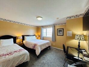 Deluxe Room, 1 Queen Bed | Egyptian cotton sheets, premium bedding, down comforters, pillowtop beds