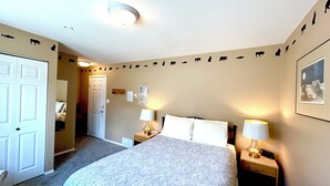 Deluxe Room, 1 Queen Bed