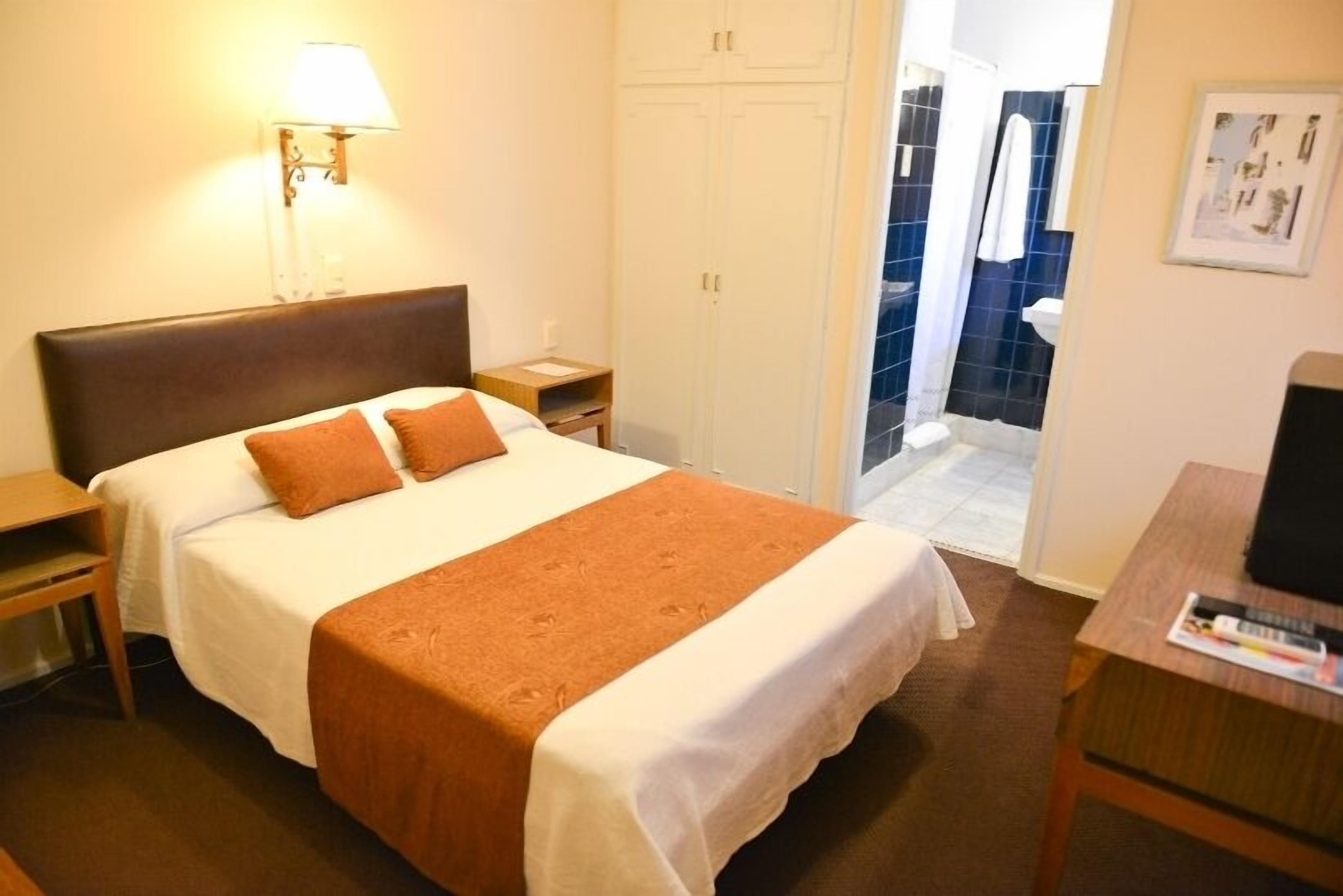 standard room | minibar, in-room safe, free cots/infant beds, rollaway beds