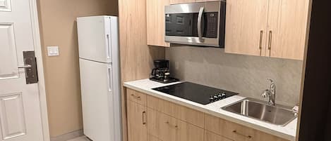 Comfort kamer | Privékitchenette | Een koelkast, een koffiezetapparaat/waterkoker