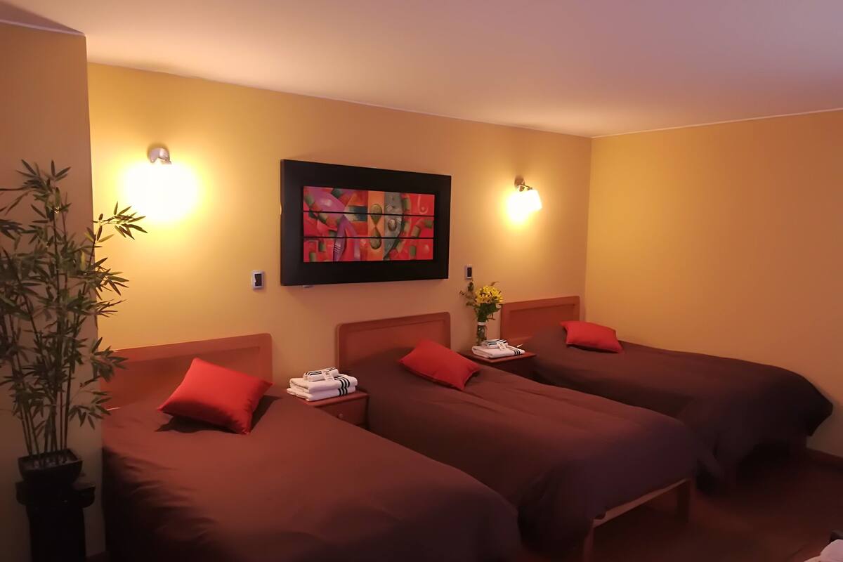 Triple Room | In-room safe, rollaway beds (surcharge), WiFi (free)