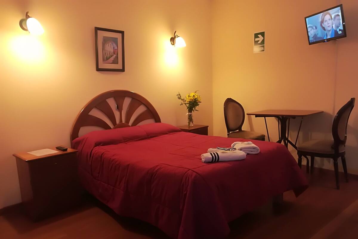 Single Room | In-room safe, rollaway beds (surcharge), WiFi (free)