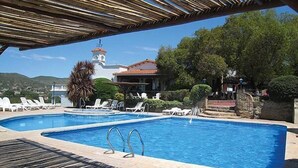 Outdoor pool - Hipocampus Resort Spa (Villa Carlos Paz)