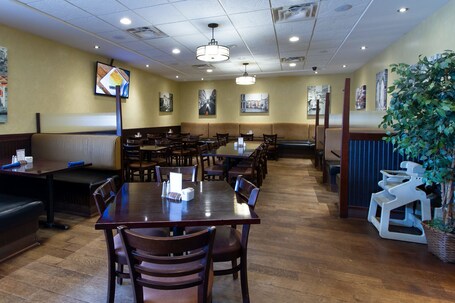Park West Inn - Image 26