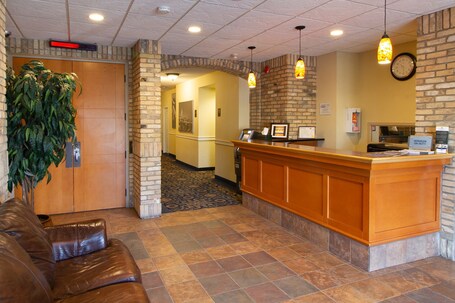 Park West Inn - Image 2