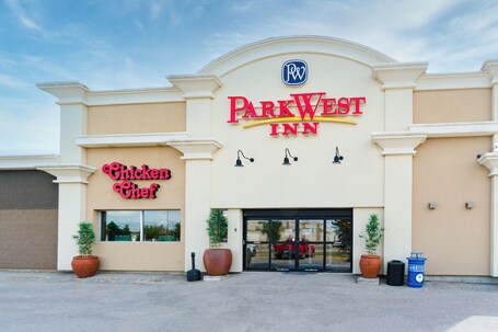 Park West Inn - Image 14